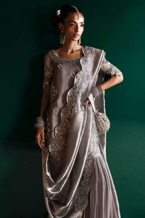Dhaati